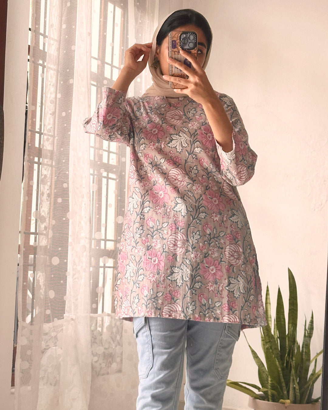 Fresh Harmony – Pink and Grey 30-Inch Short Kurti