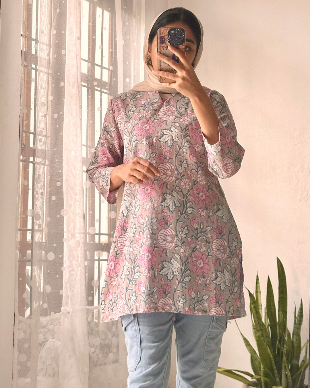 Fresh Harmony – Pink and Grey 30-Inch Short Kurti