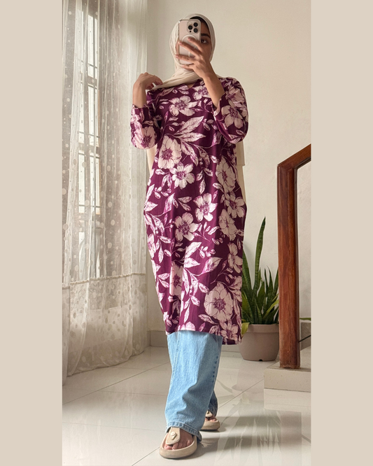 Madhubala Mood – Maroon & White Floral Kurti