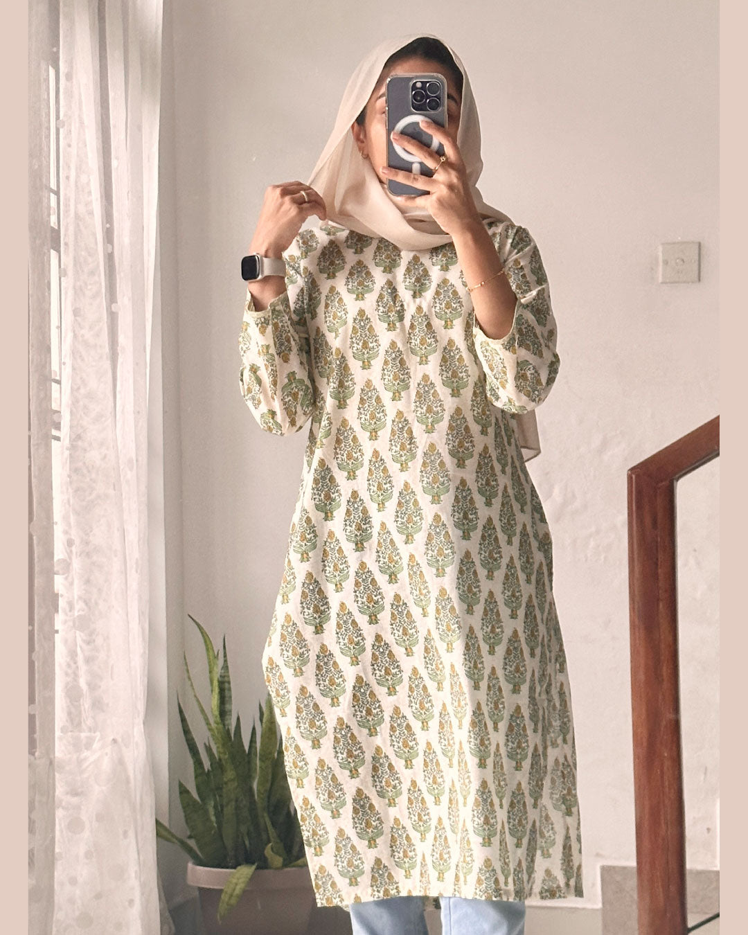 Sunlit Harmony – Yellow and Green 40-Inch Kurti