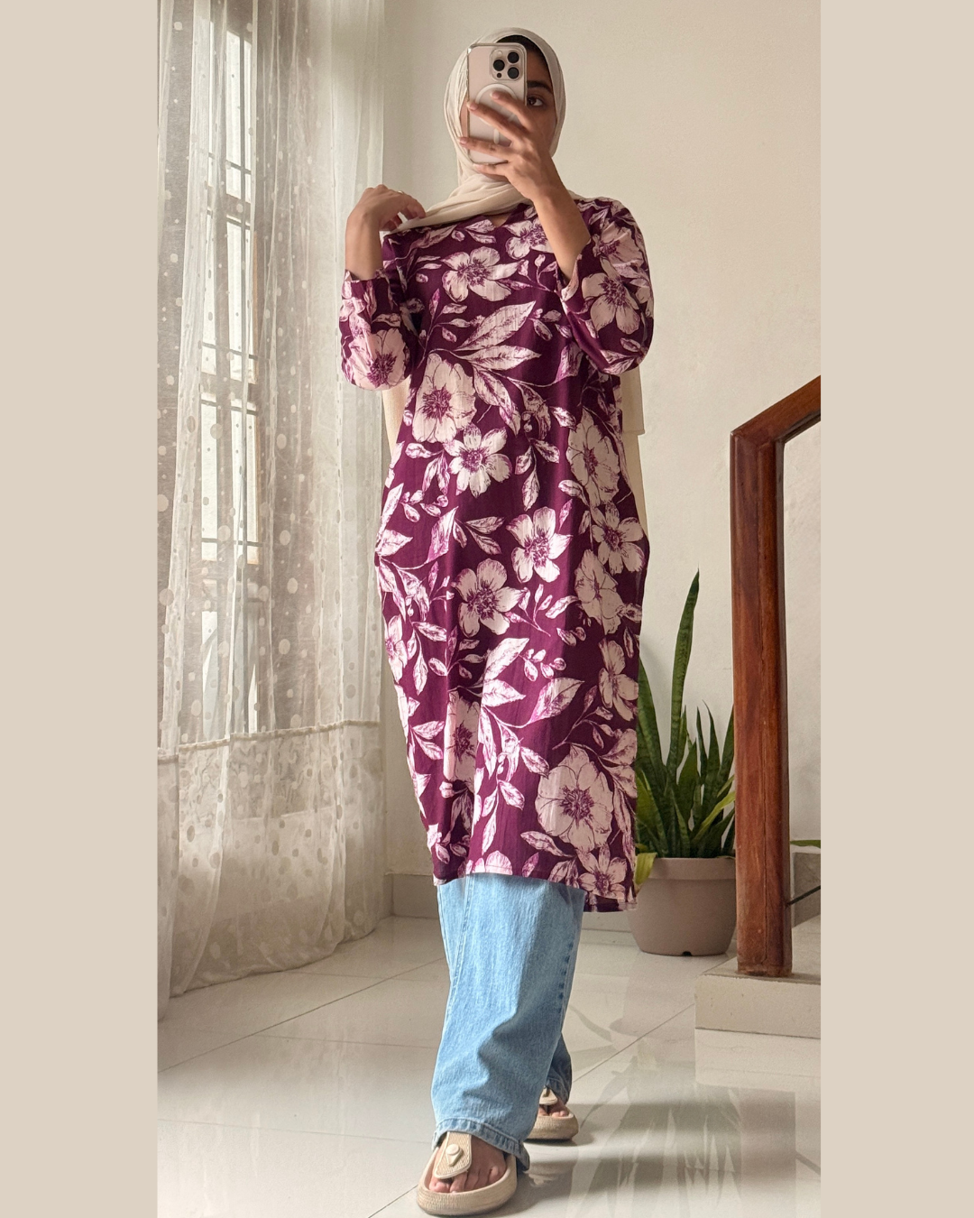 Madhubala Mood – Maroon & White Floral Kurti