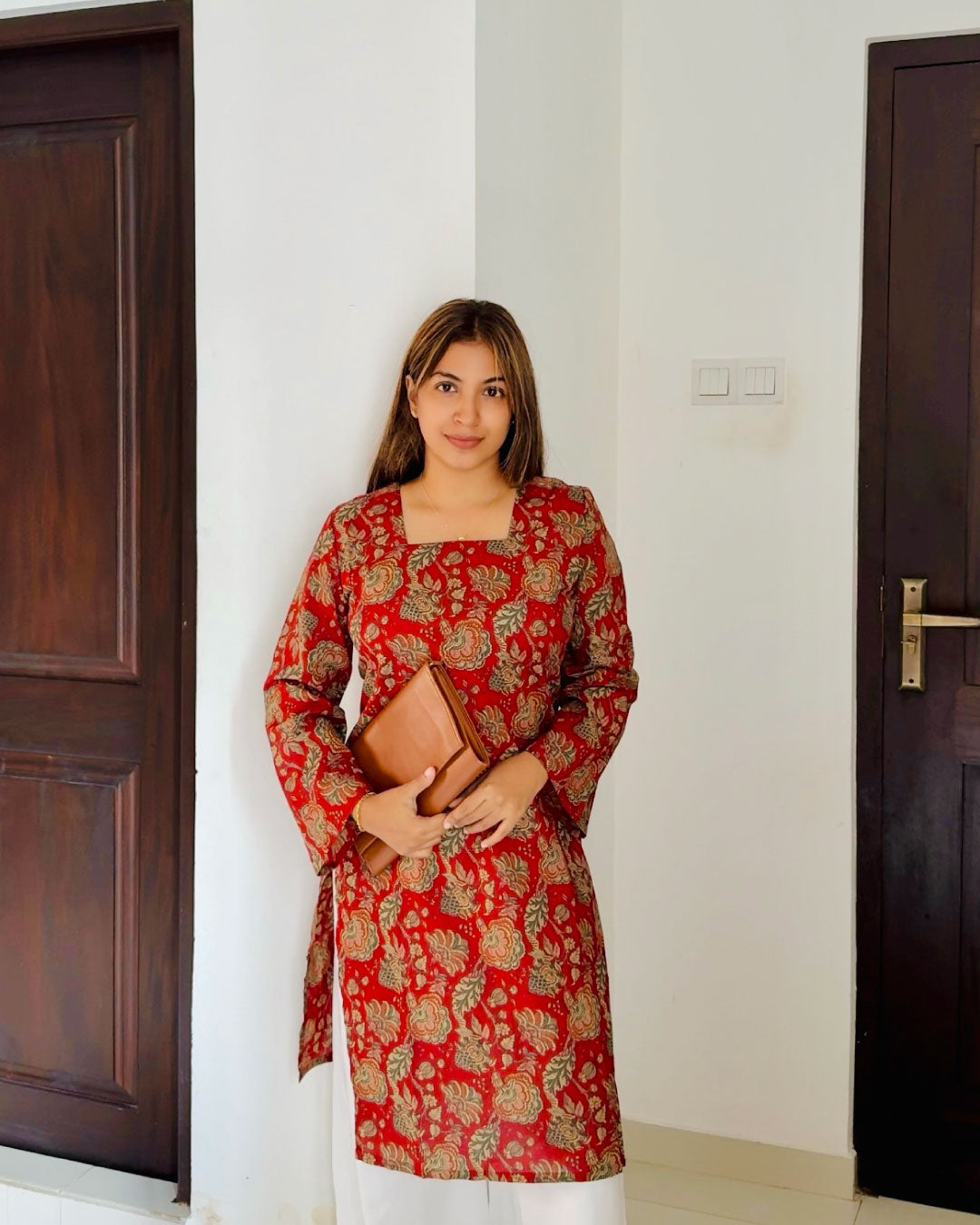 Zareen Gul-e-Mehr Kurti Red 40-Inch Kurti