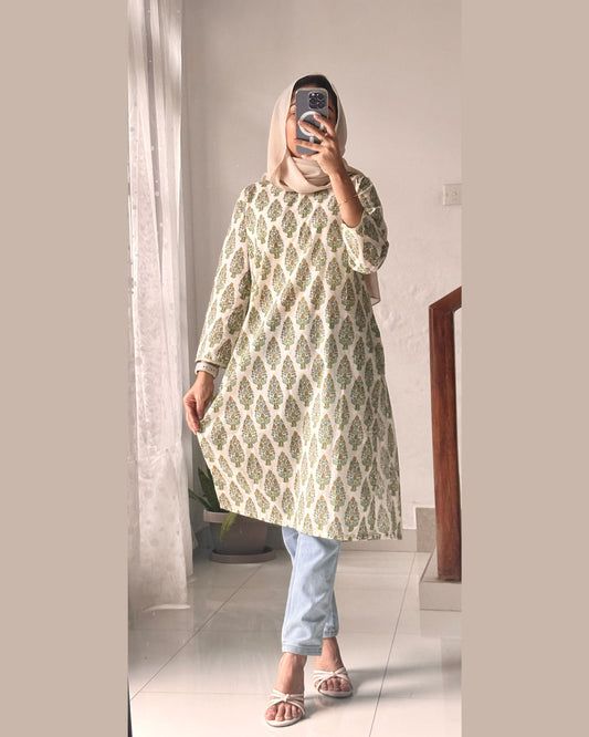 Sunlit Harmony – Yellow and Green 40-Inch Kurti