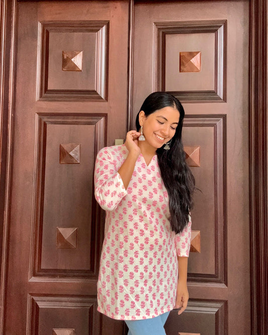 Gulab White and Pink Print – 30 Inch Short Kurti