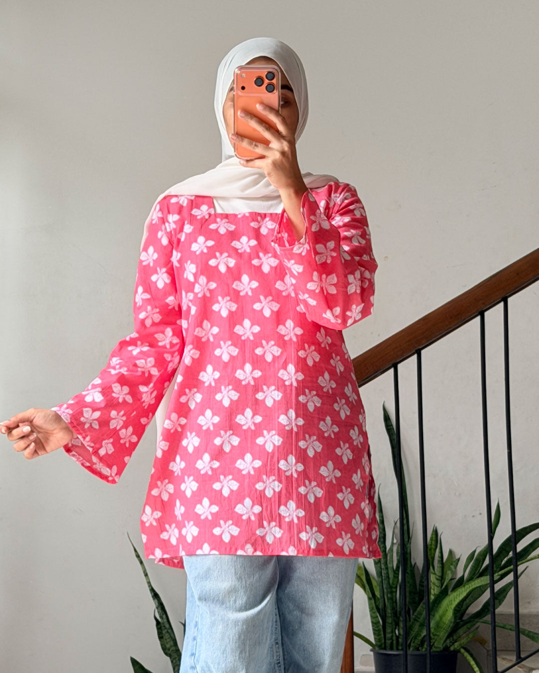 Gulabi BahaarPink Floral Kurti Top