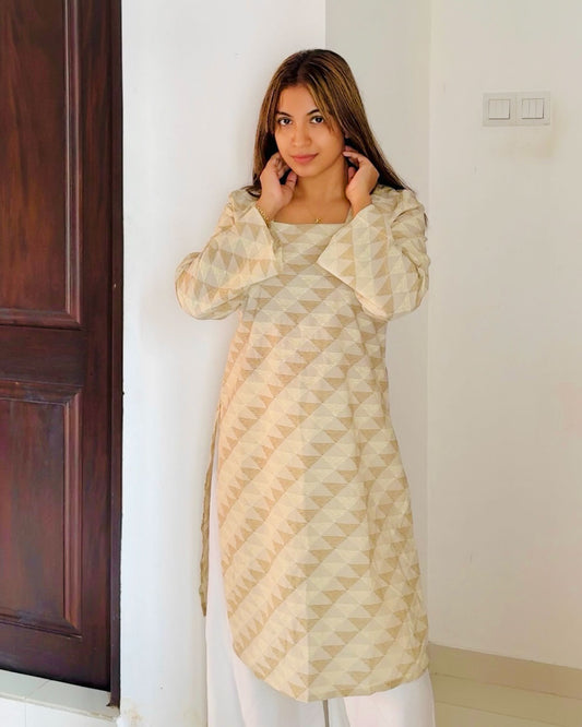 Afsheen Noor Kurti Beige 40-Inch Kurti