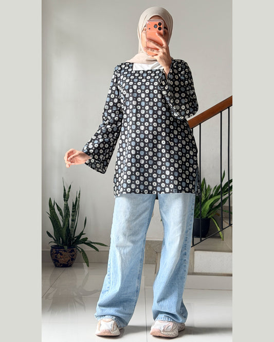 Noor-e-Nazaakat Black 30 inches Short Kurti