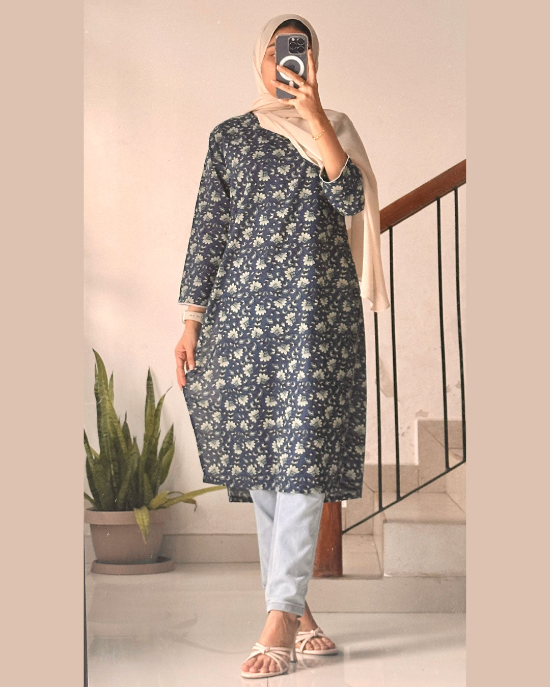 Floral Enchantment – Dark Blue 40-Inch Kurti