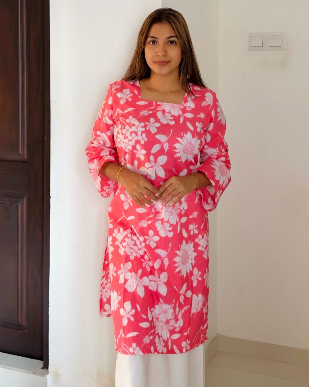 Gulnaar Aab-e-Gulb Pink 40-Inch Kurti