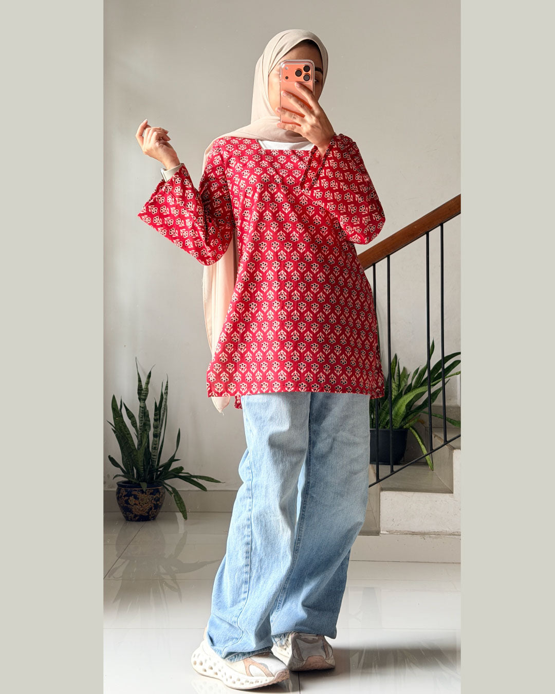 Gulaal Mini 30 inches Red Kurti