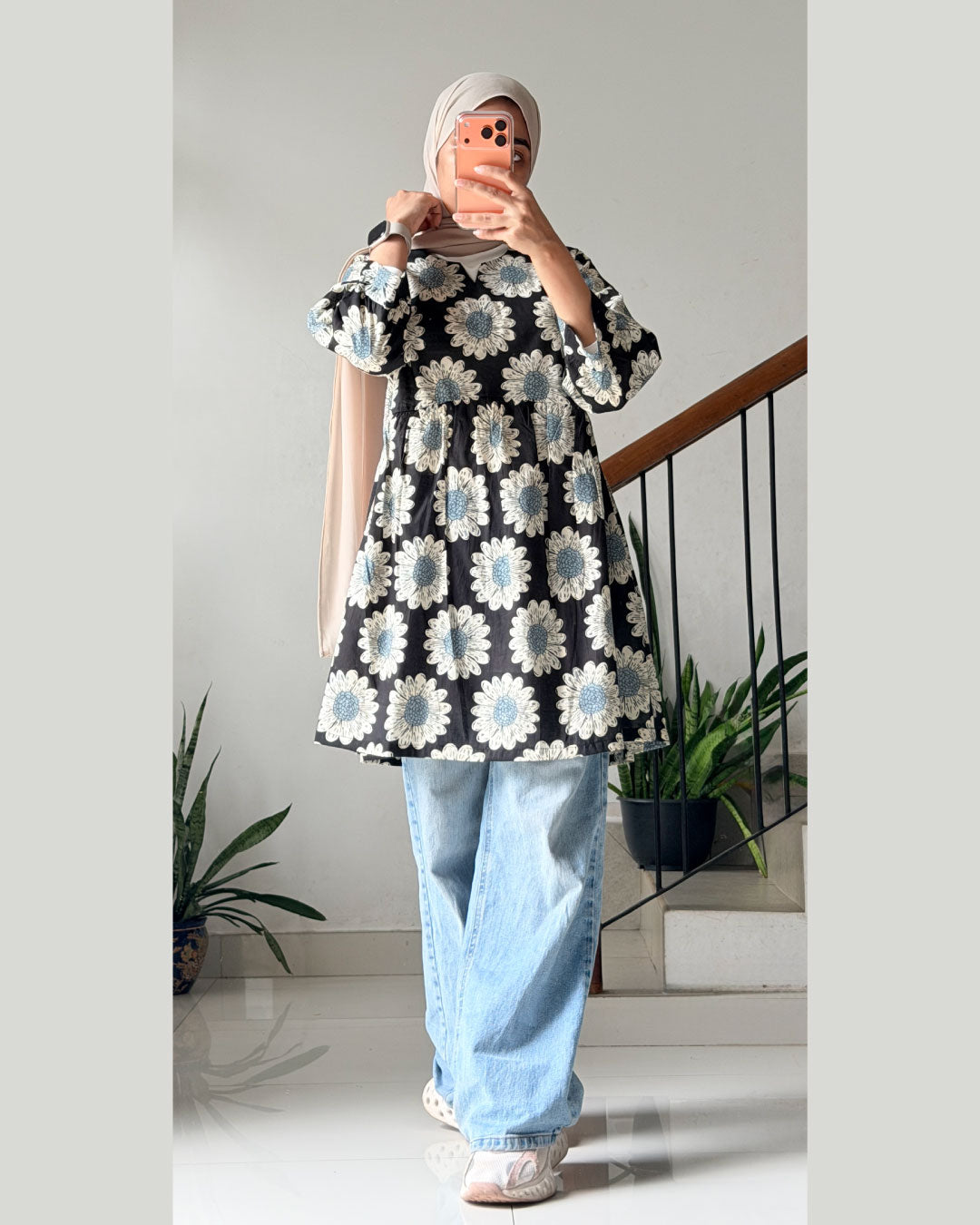 Noor-e-Zarina Peplum Kurti – Midnight Bloom