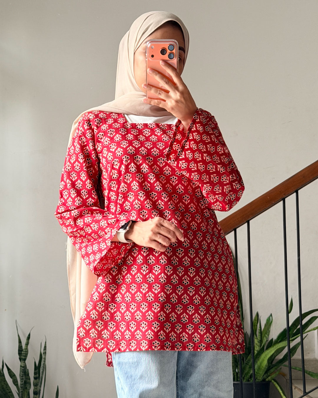 Gulaal Mini 30 inches Red Kurti