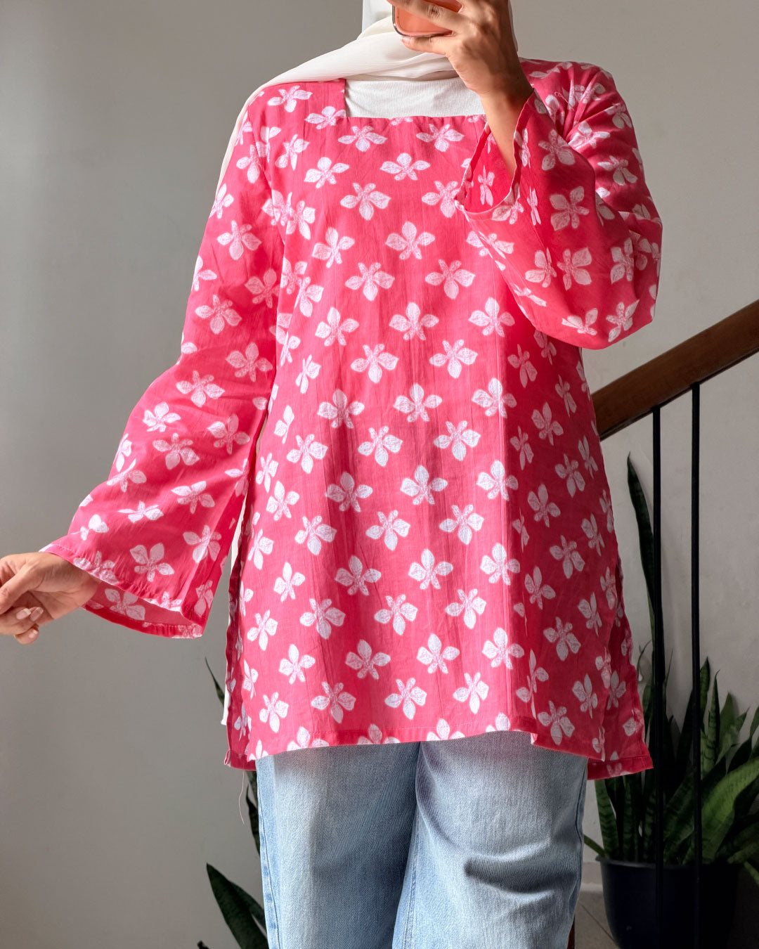 Gulabi BahaarPink Floral Kurti Top