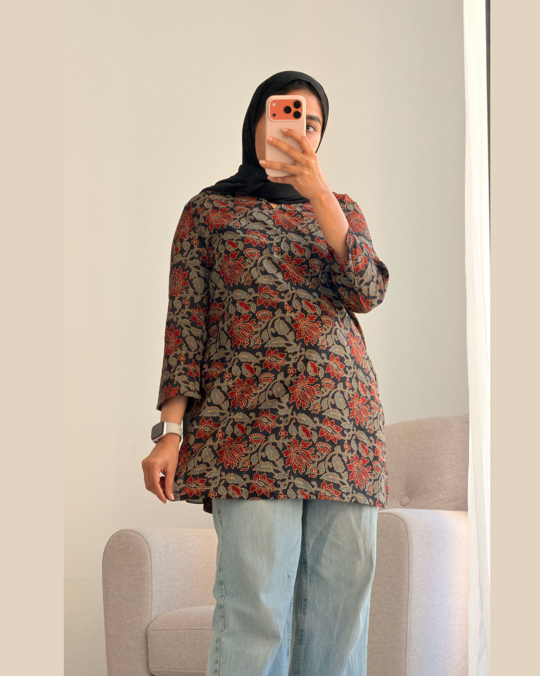 Mehrunisa Floral 30 inch Short Kurti