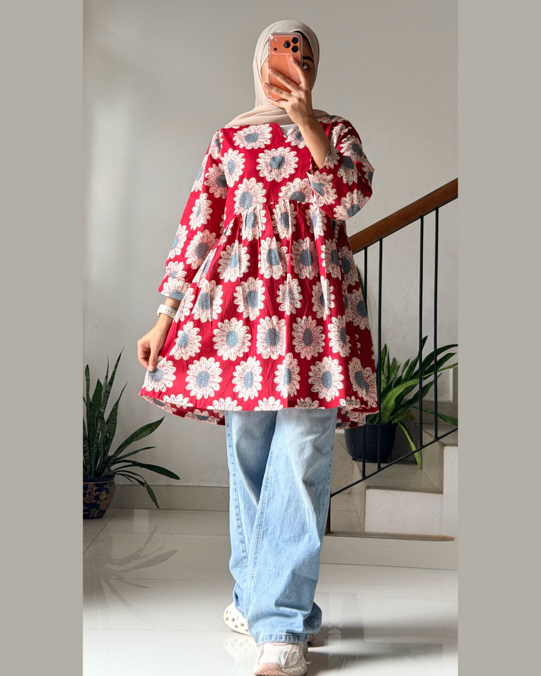Gulrukh Peplum Kurti – Crimson Daisy
