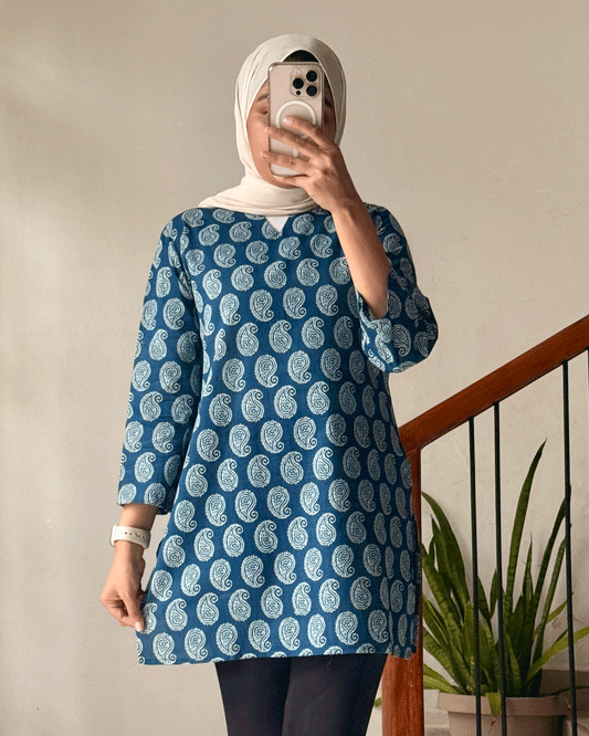 Nagma-e-Neel Paisley – 30 Inch Kurti