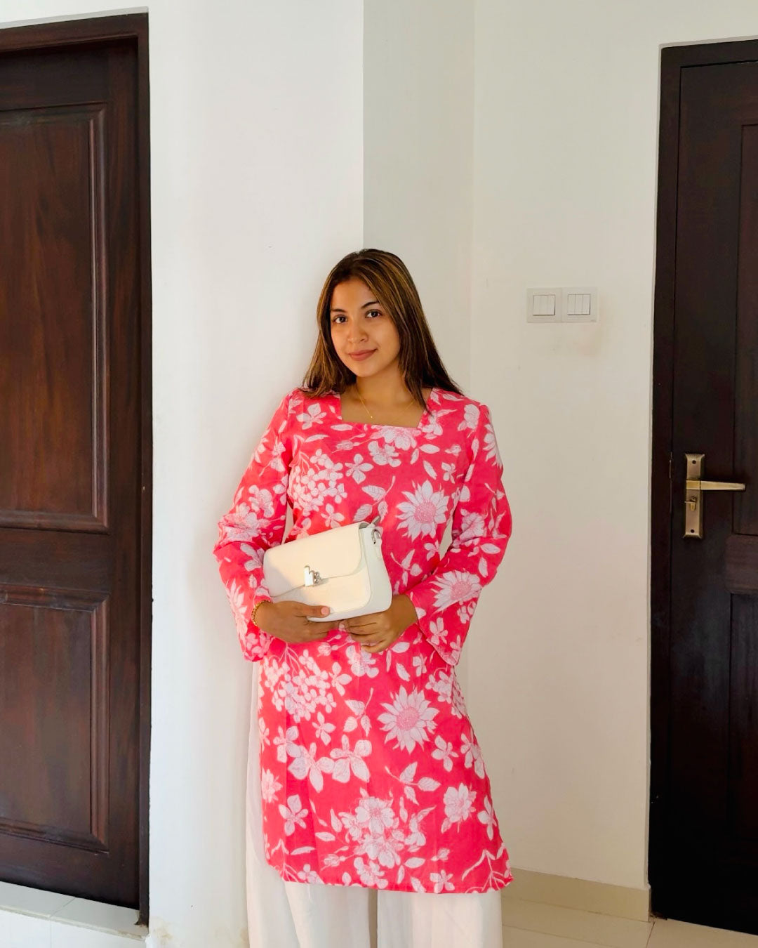 Gulnaar Aab-e-Gulb Pink 40-Inch Kurti