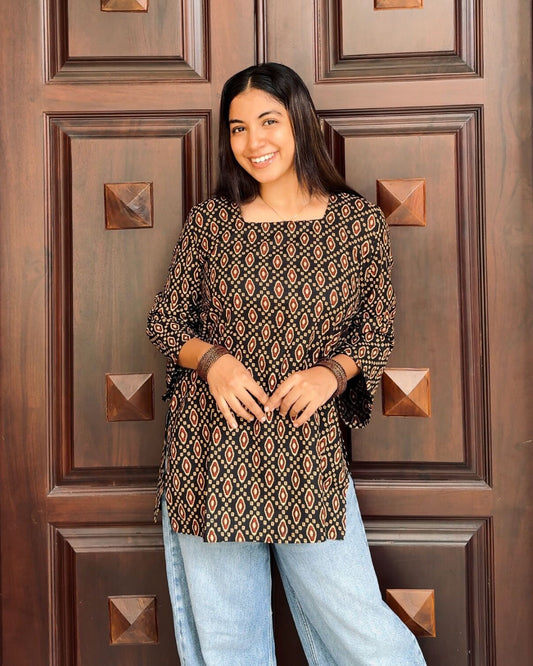 Noor Élan 30 inches Short Kurti