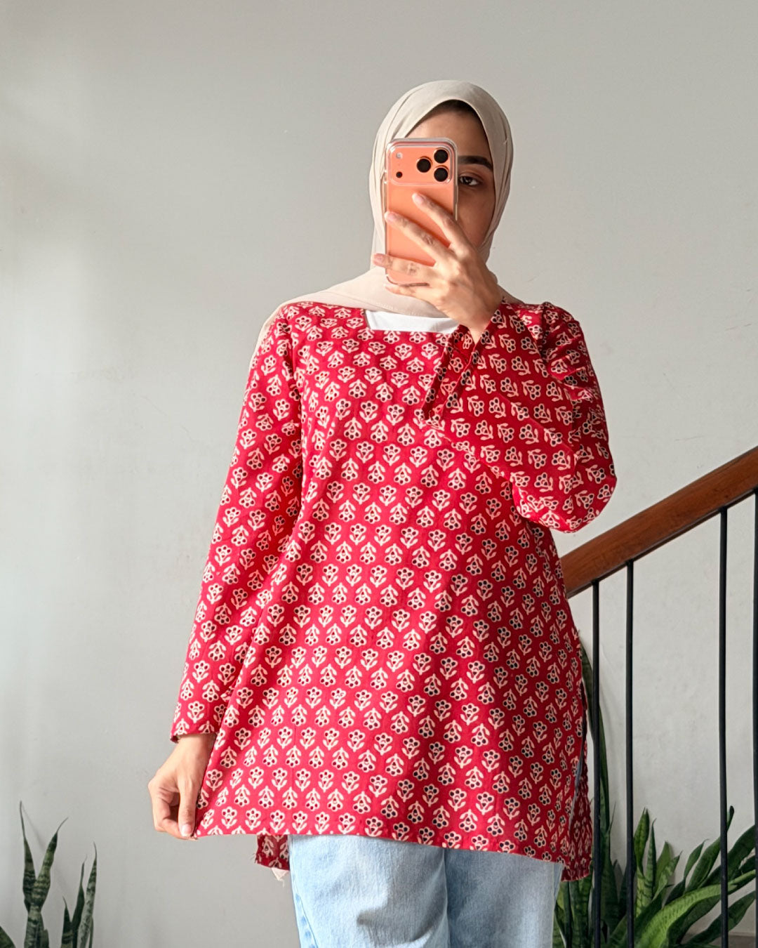 Gulaal Mini 30 inches Red Kurti