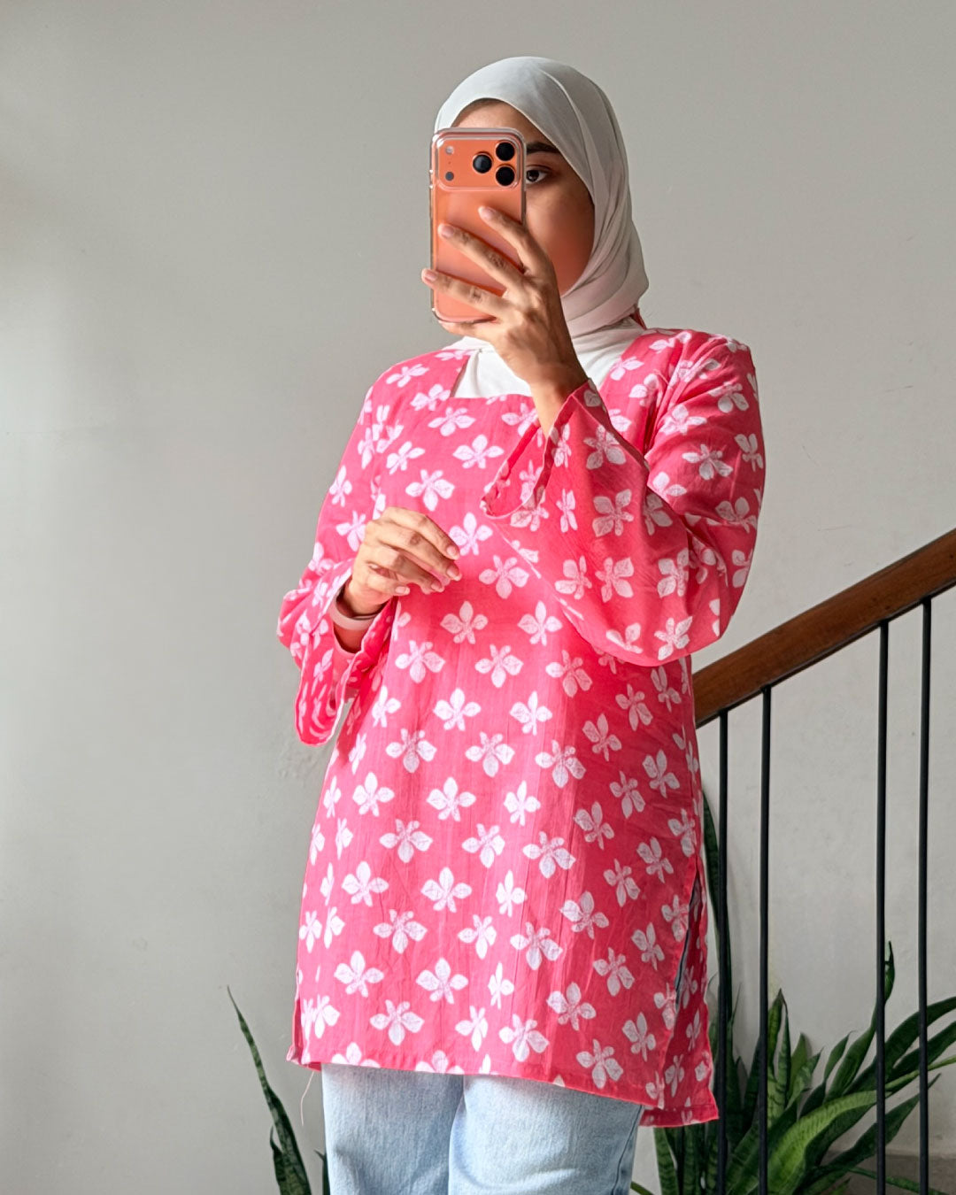 Gulabi BahaarPink Floral Kurti Top