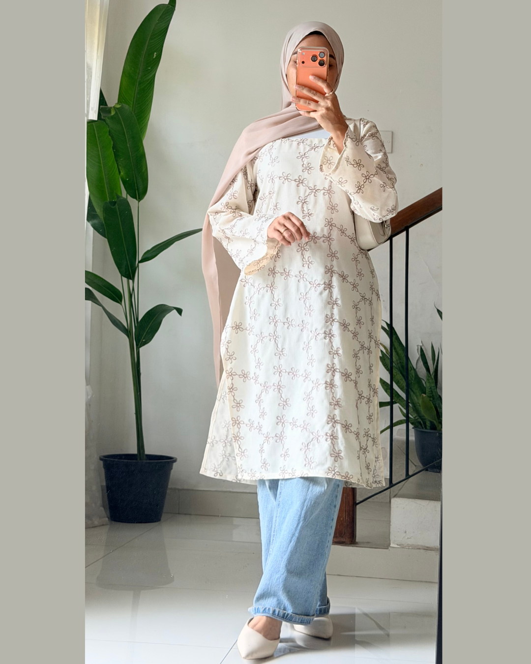 Ivory Bloom – Beige Embroidered Kurti (40”)